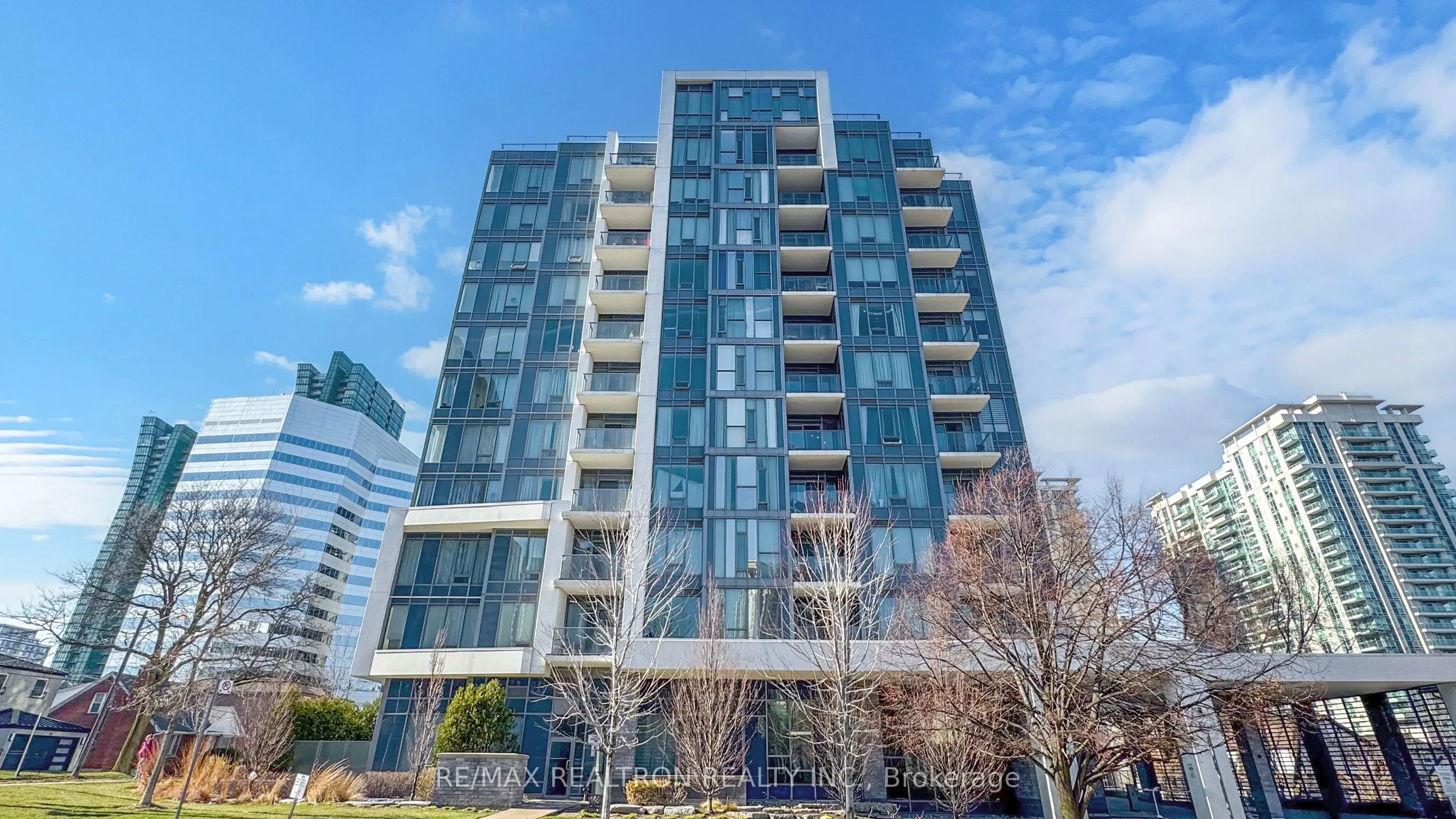 28 Avondale Avenue #1102