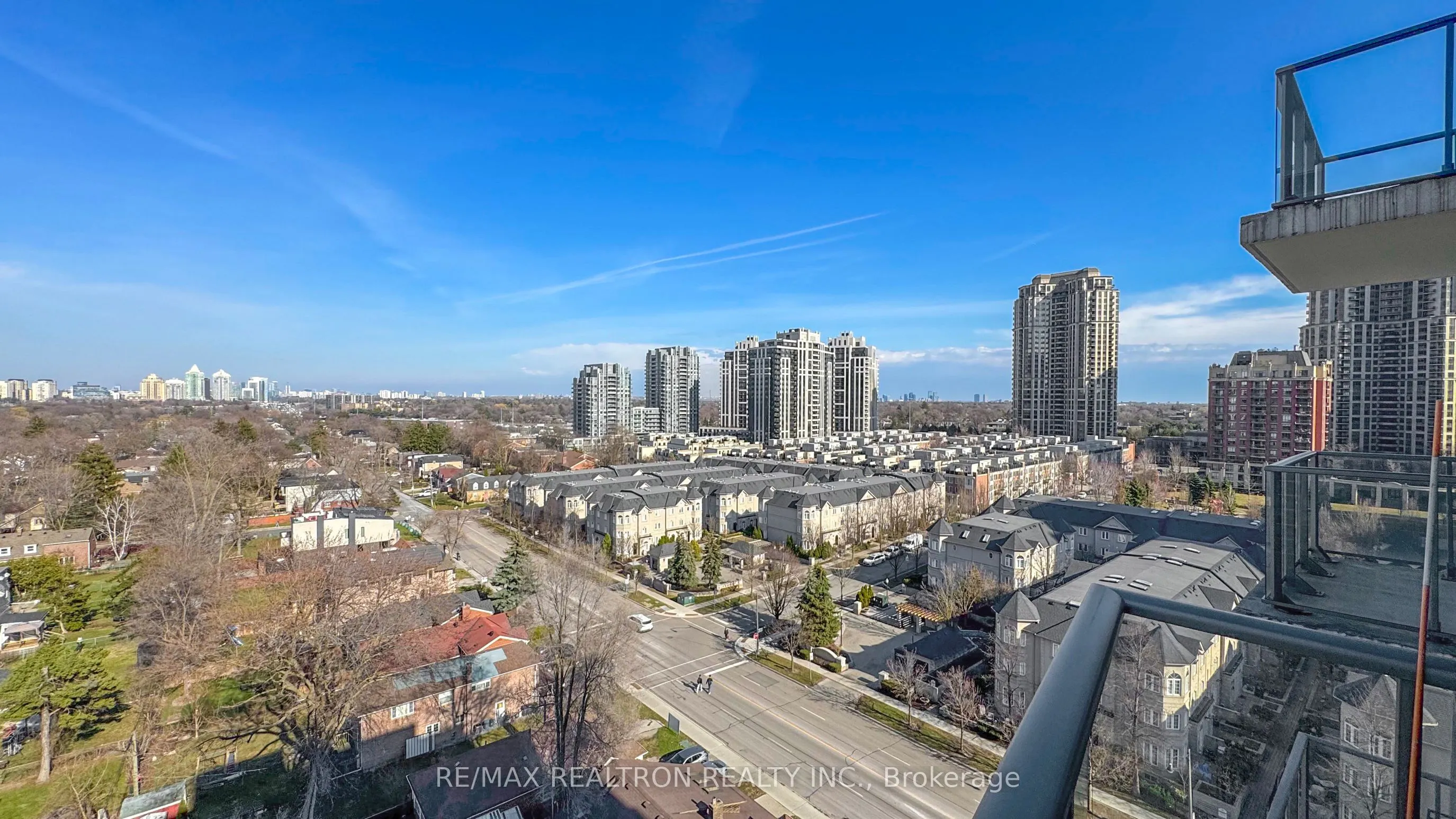 28 Avondale Avenue #1102