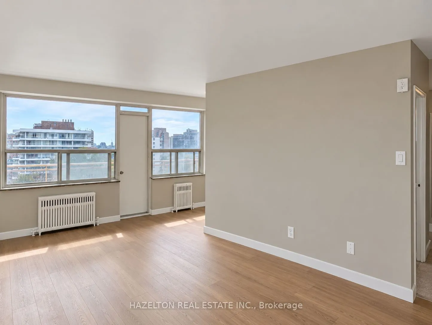 206 St George Street #901