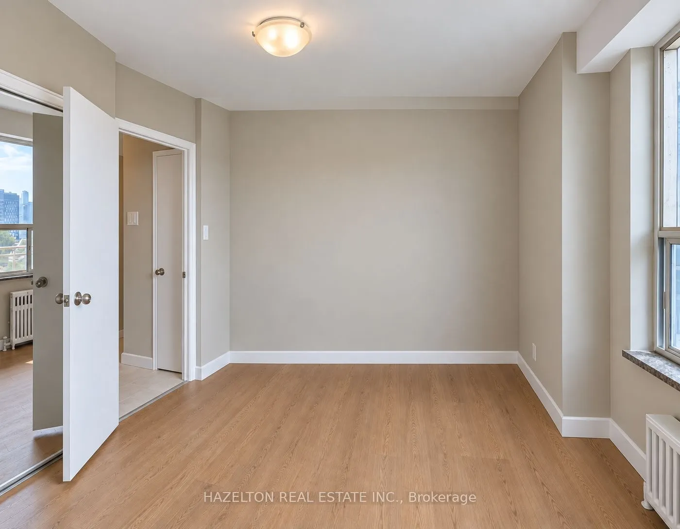 206 St George Street #901