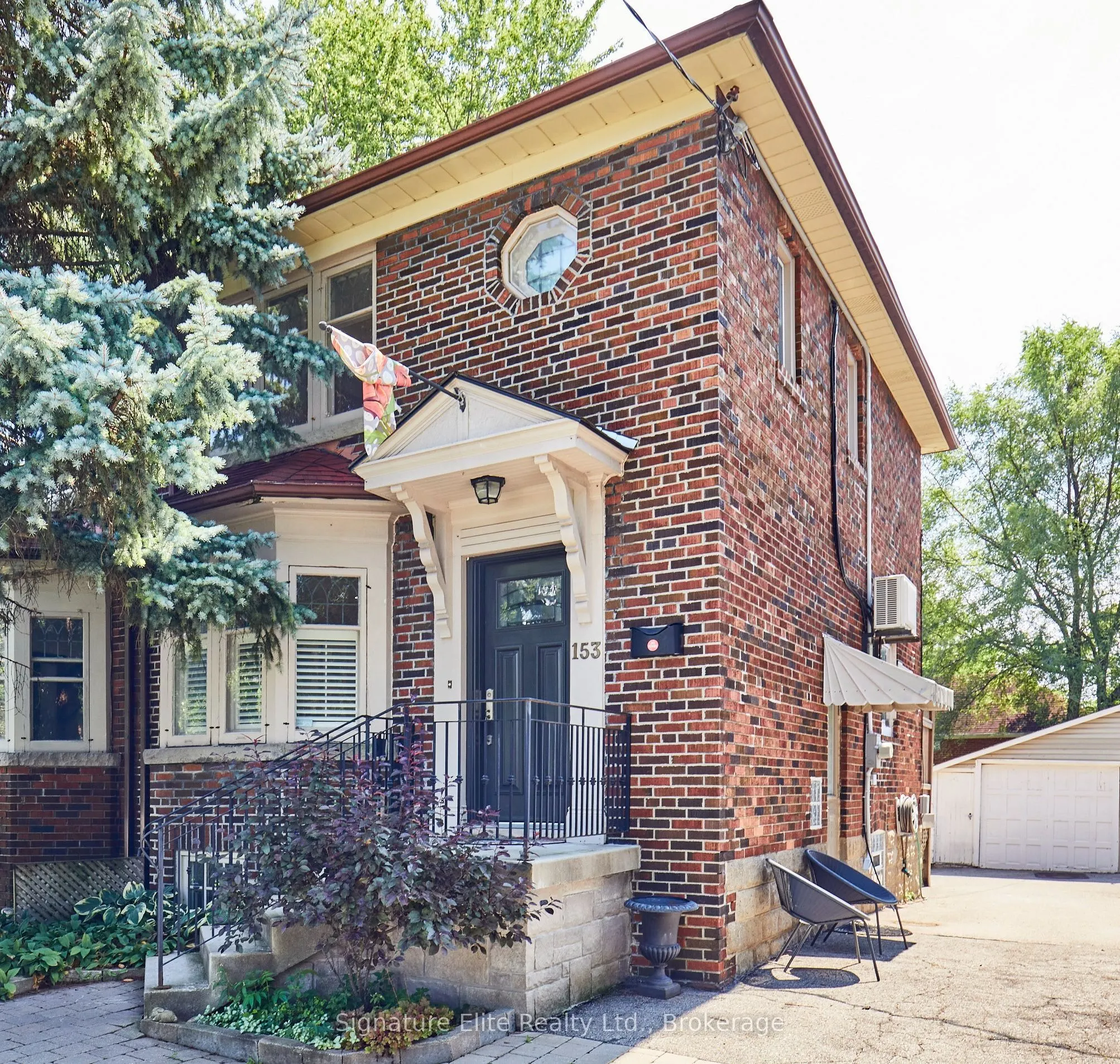 153 Parkhurst Boulevard
