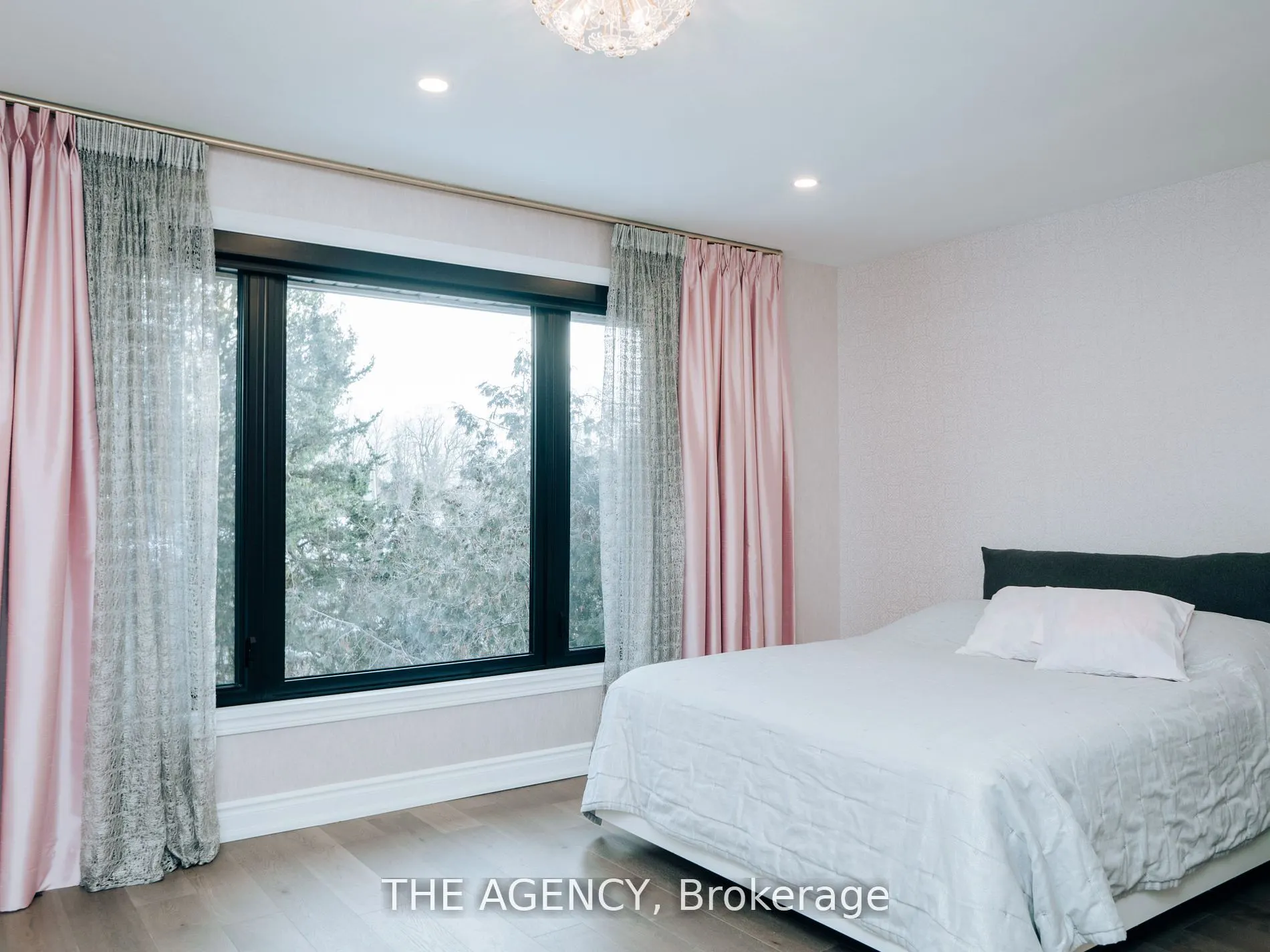 7 Shady Oaks Crescent