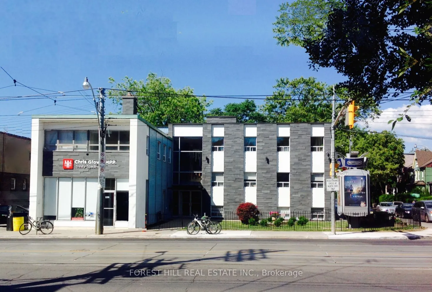 226 Bathurst Street #300