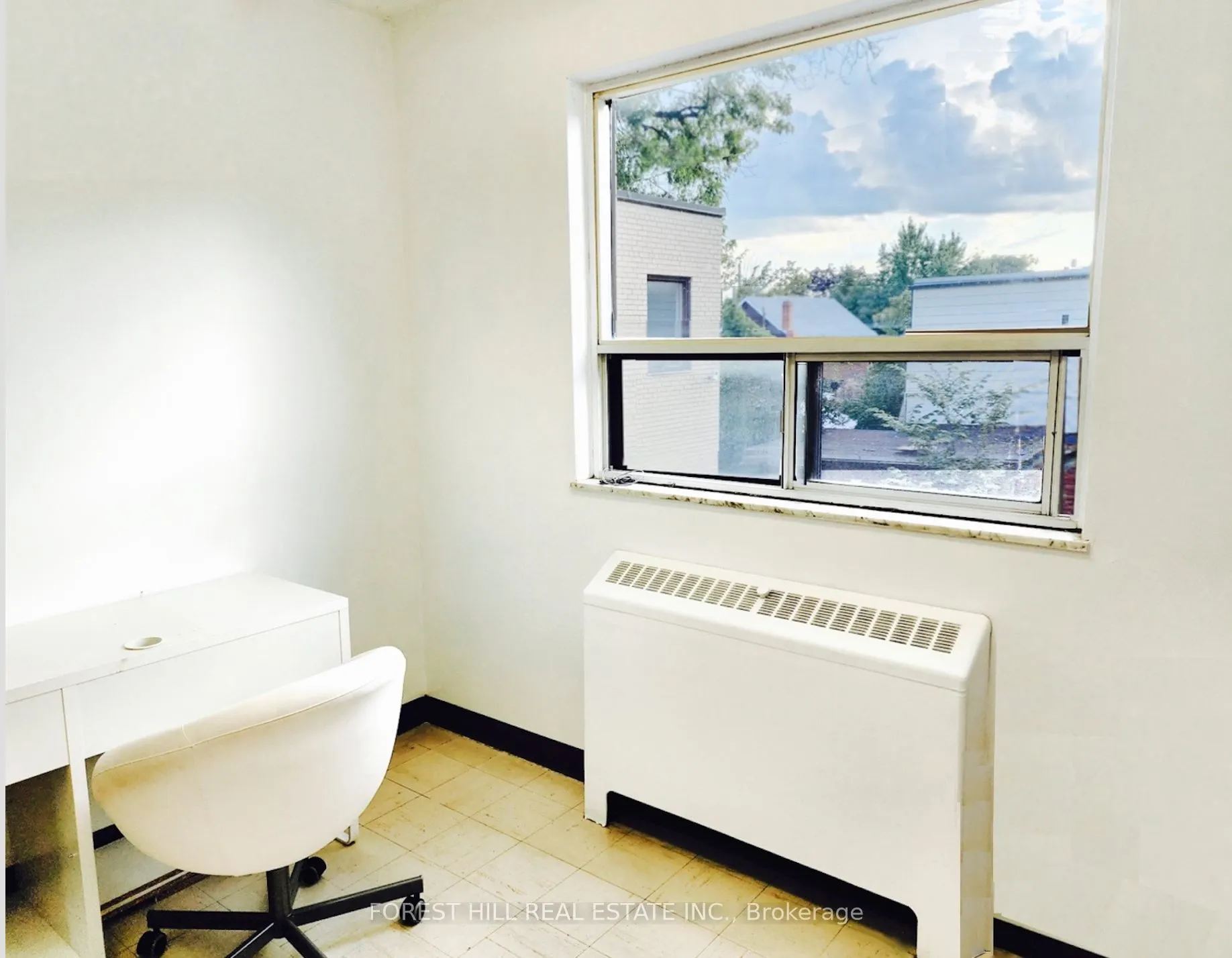 226 Bathurst Street #300