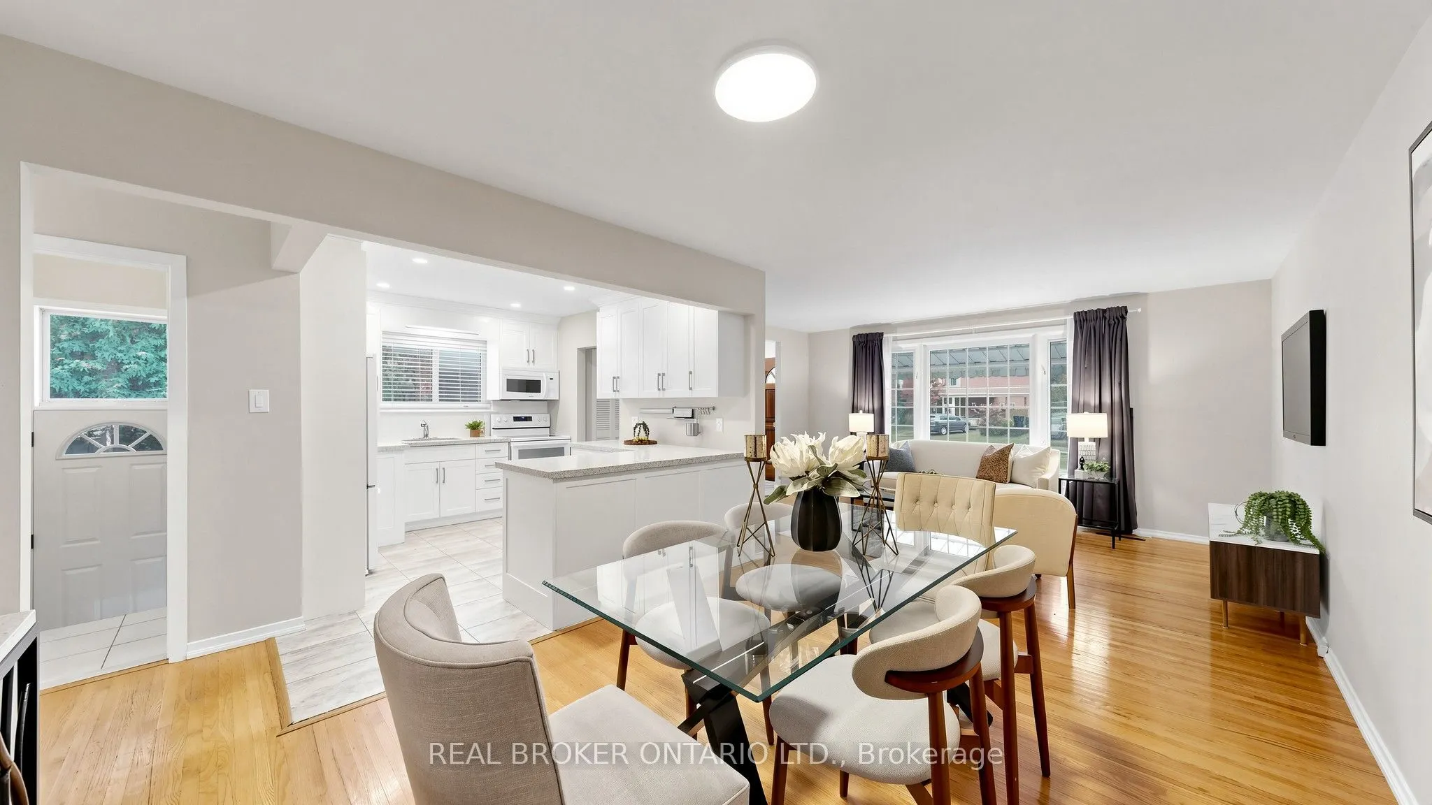 32 Cairnside Crescent
