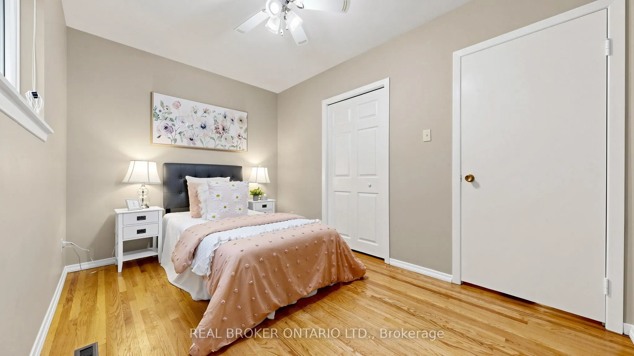 32 Cairnside Crescent