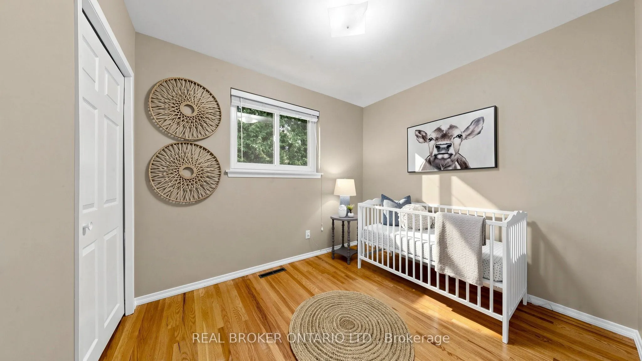 32 Cairnside Crescent