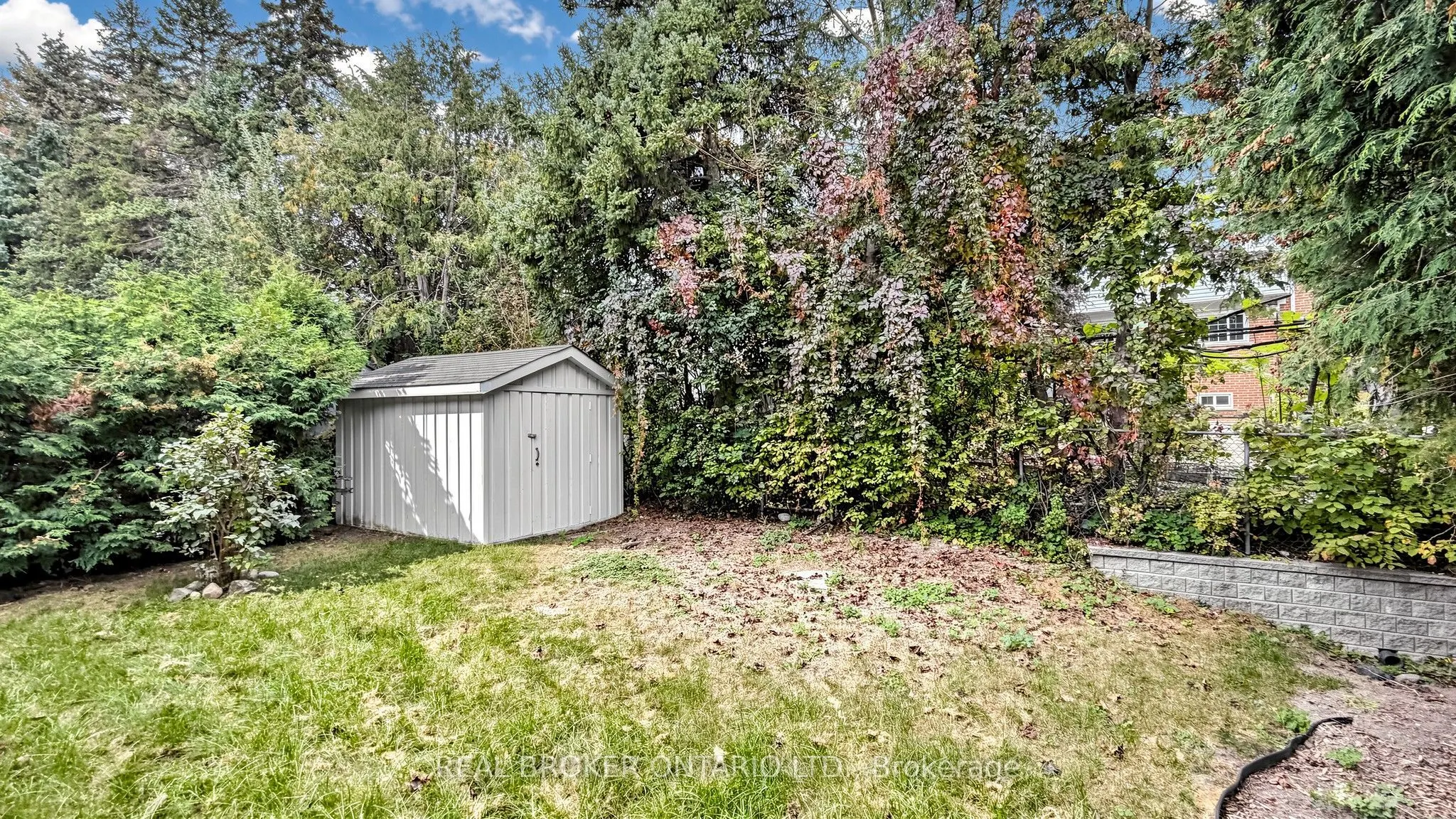 32 Cairnside Crescent