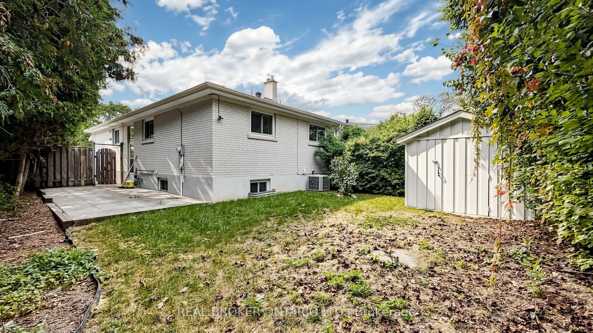 32 Cairnside Crescent