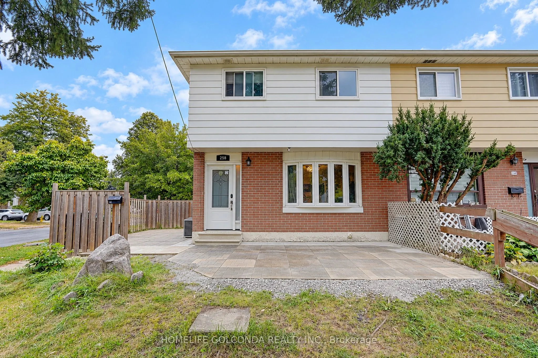 258 Hollyberry Trail