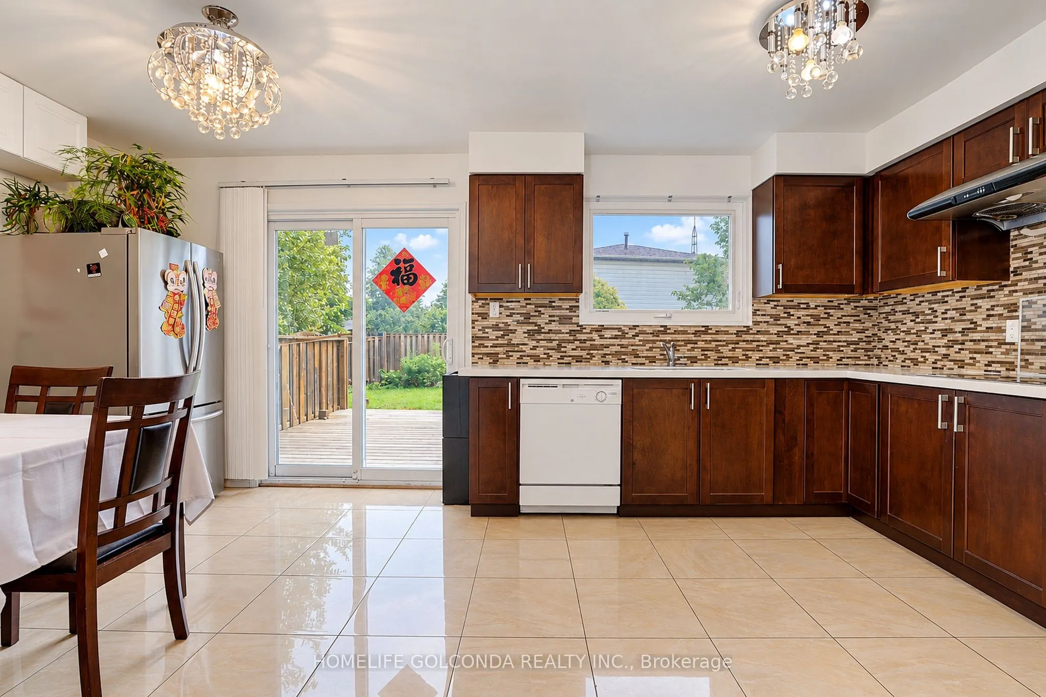 258 Hollyberry Trail