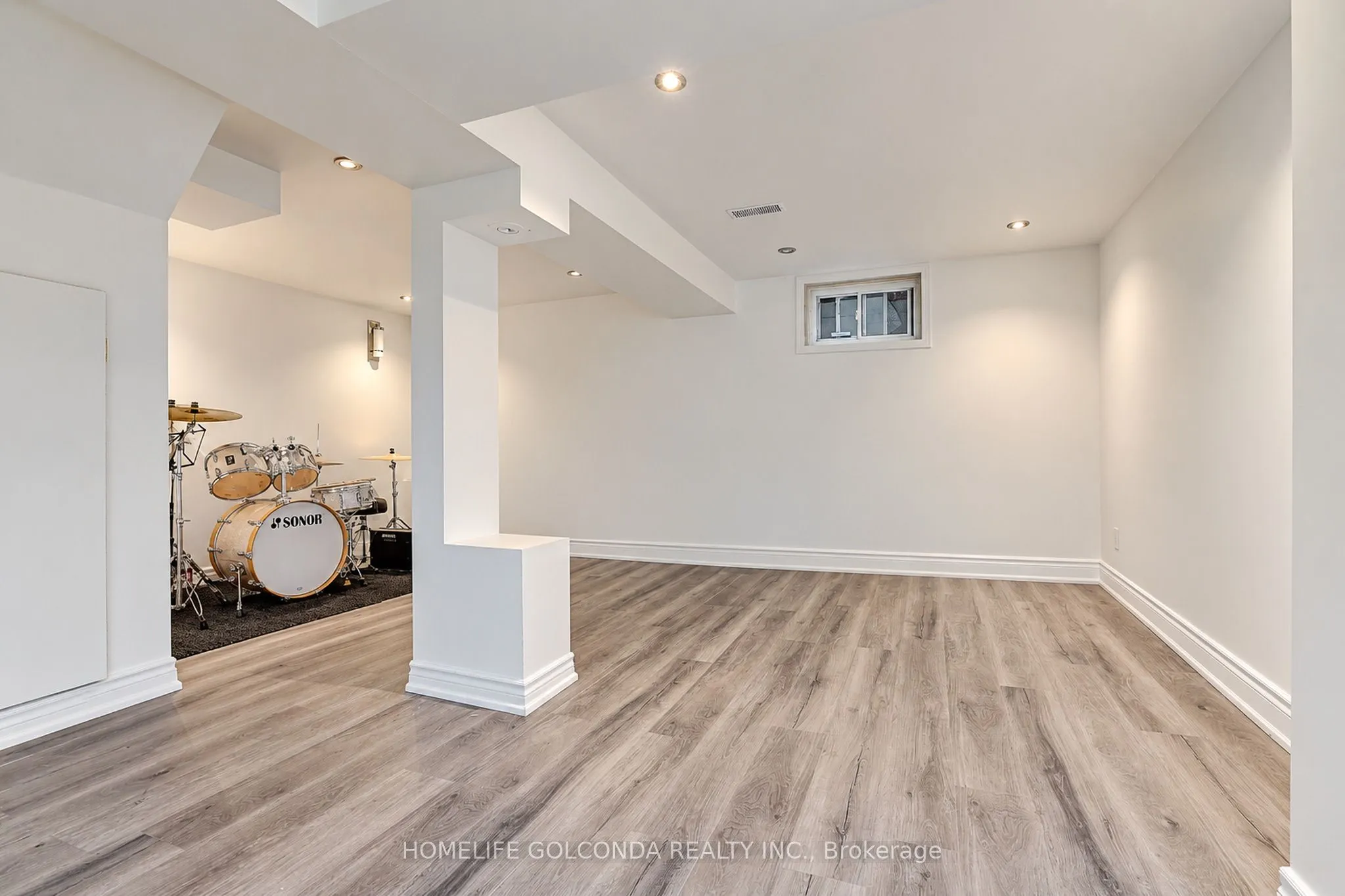 258 Hollyberry Trail