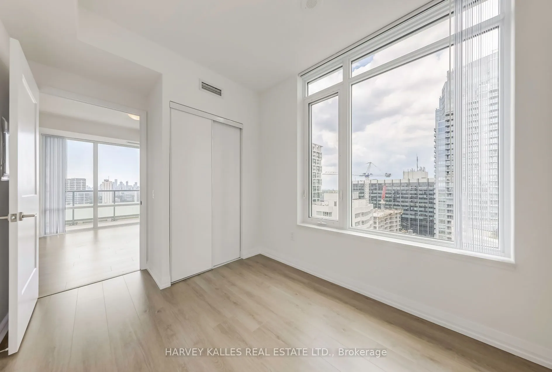 25 Holly Street #2209