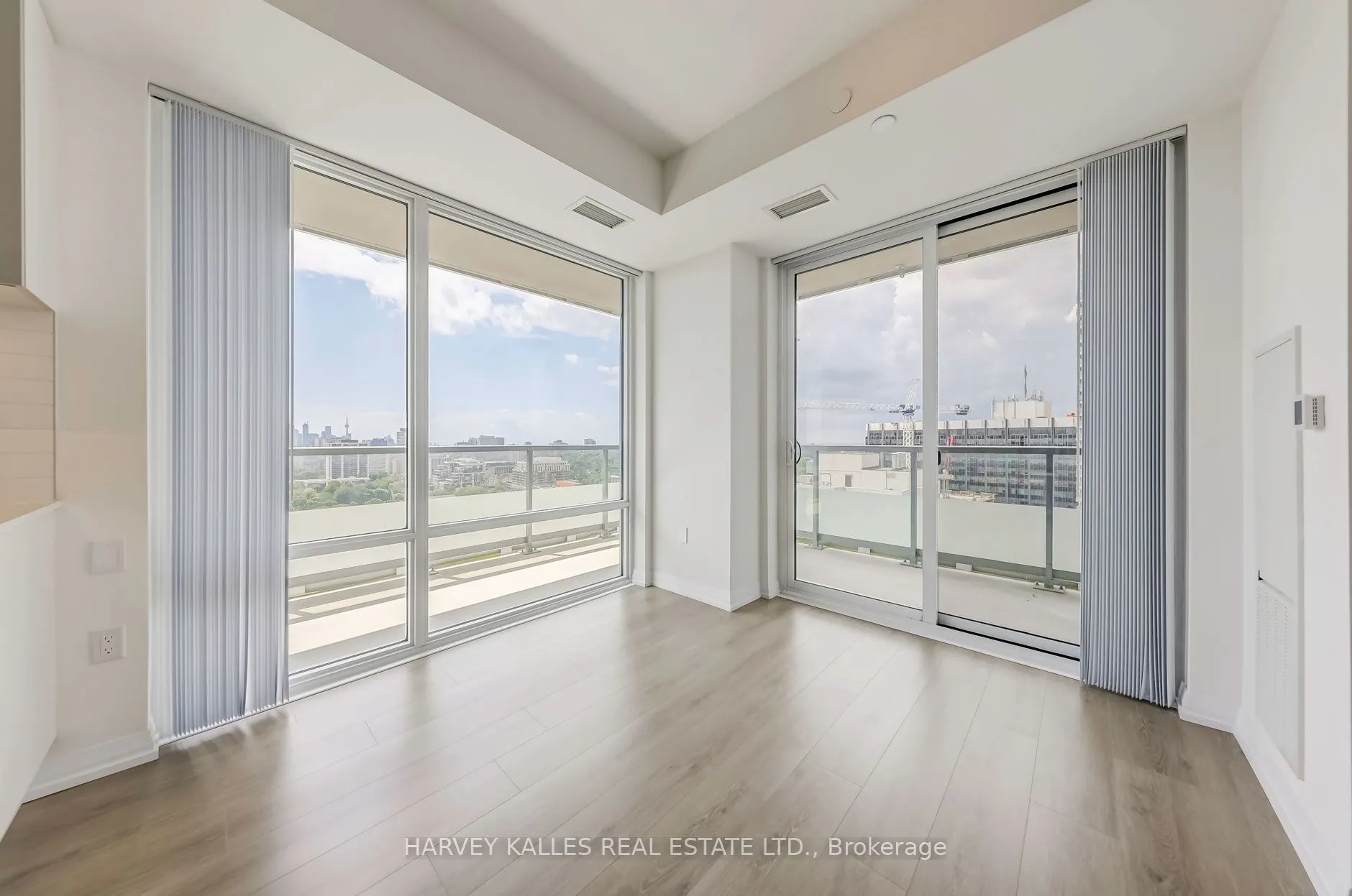 25 Holly Street #2209