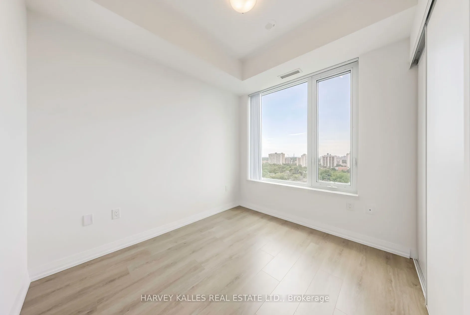 25 Holly Street #2209