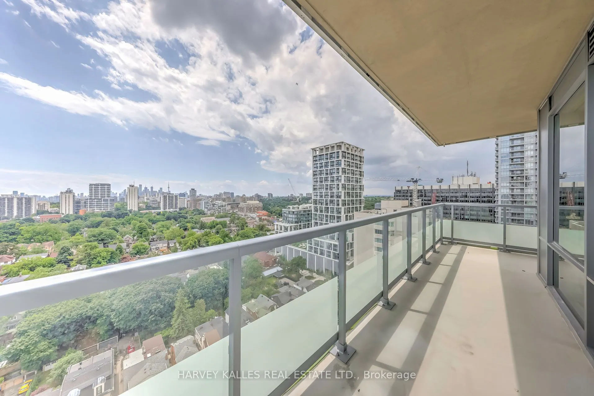 25 Holly Street #2209
