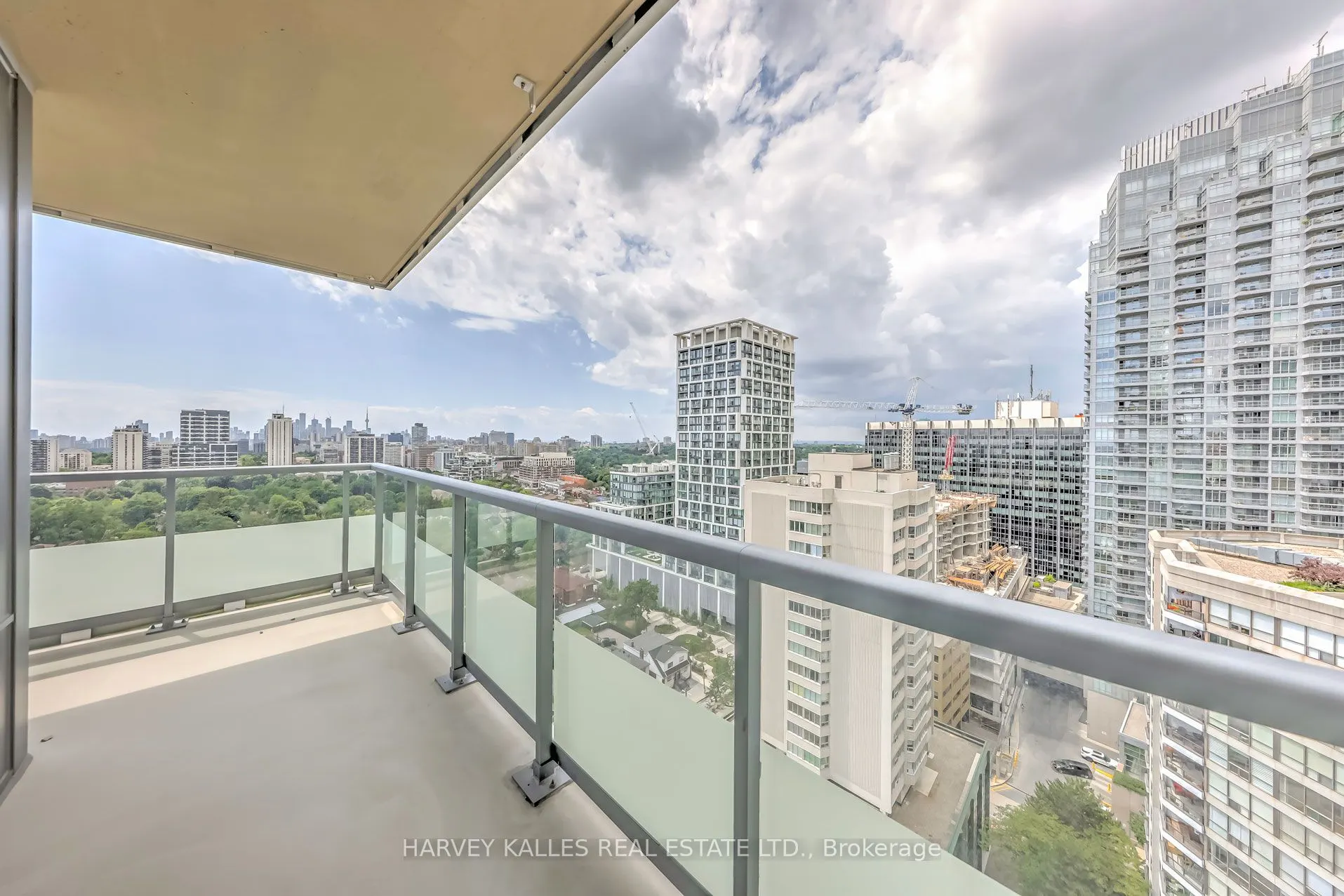 25 Holly Street #2209