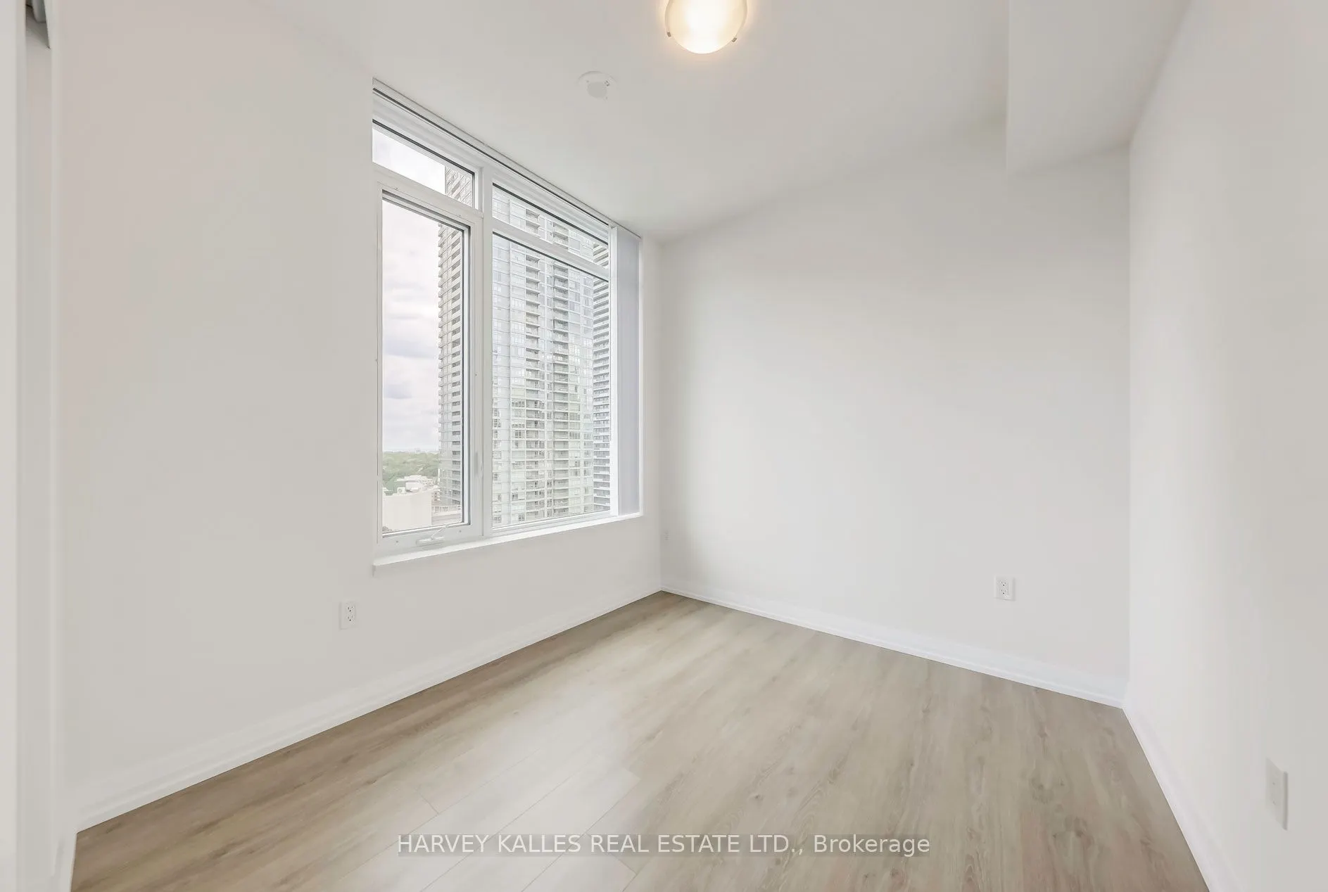 25 Holly Street #2209