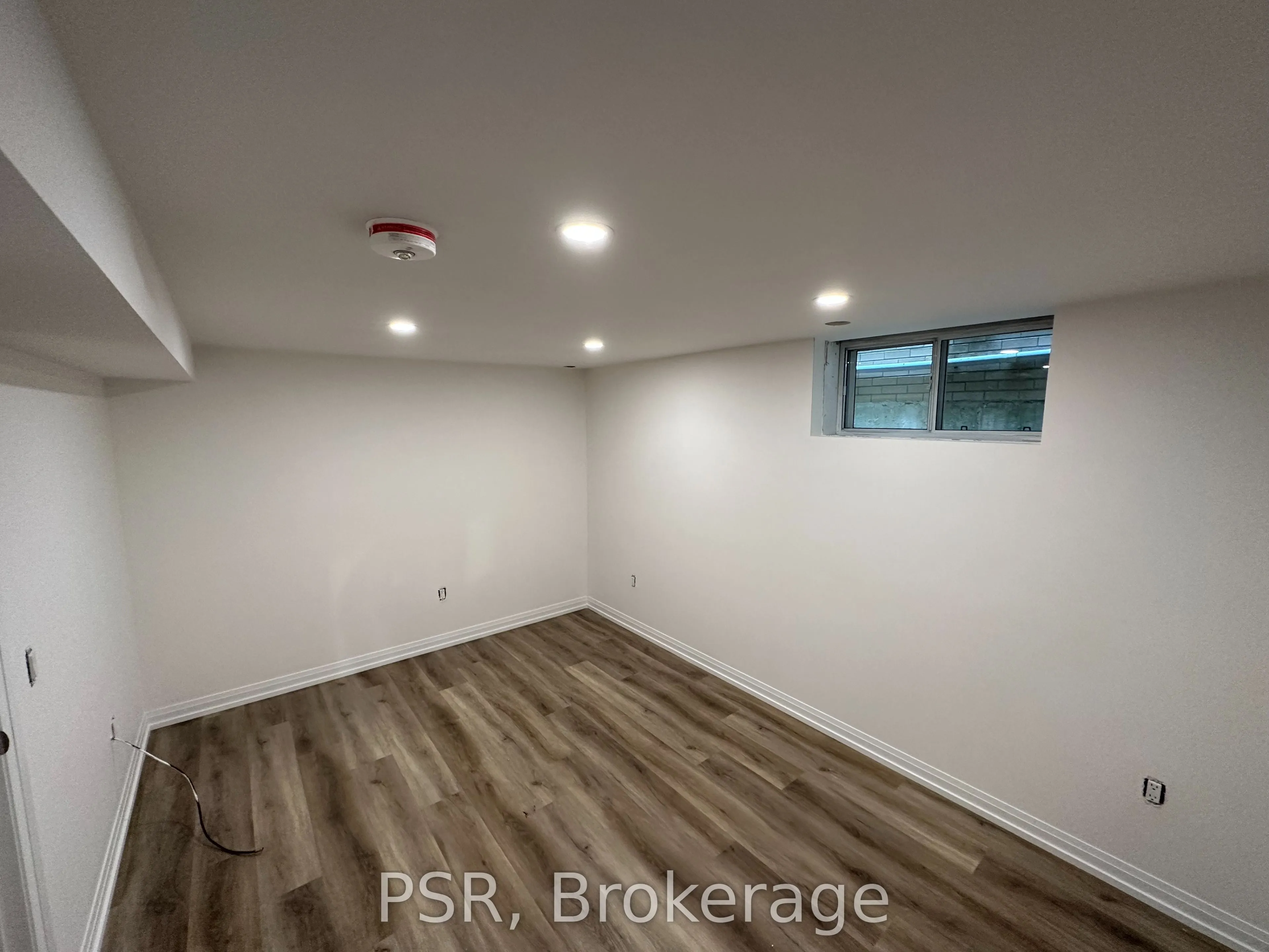 25 Coulson Avenue #Lower