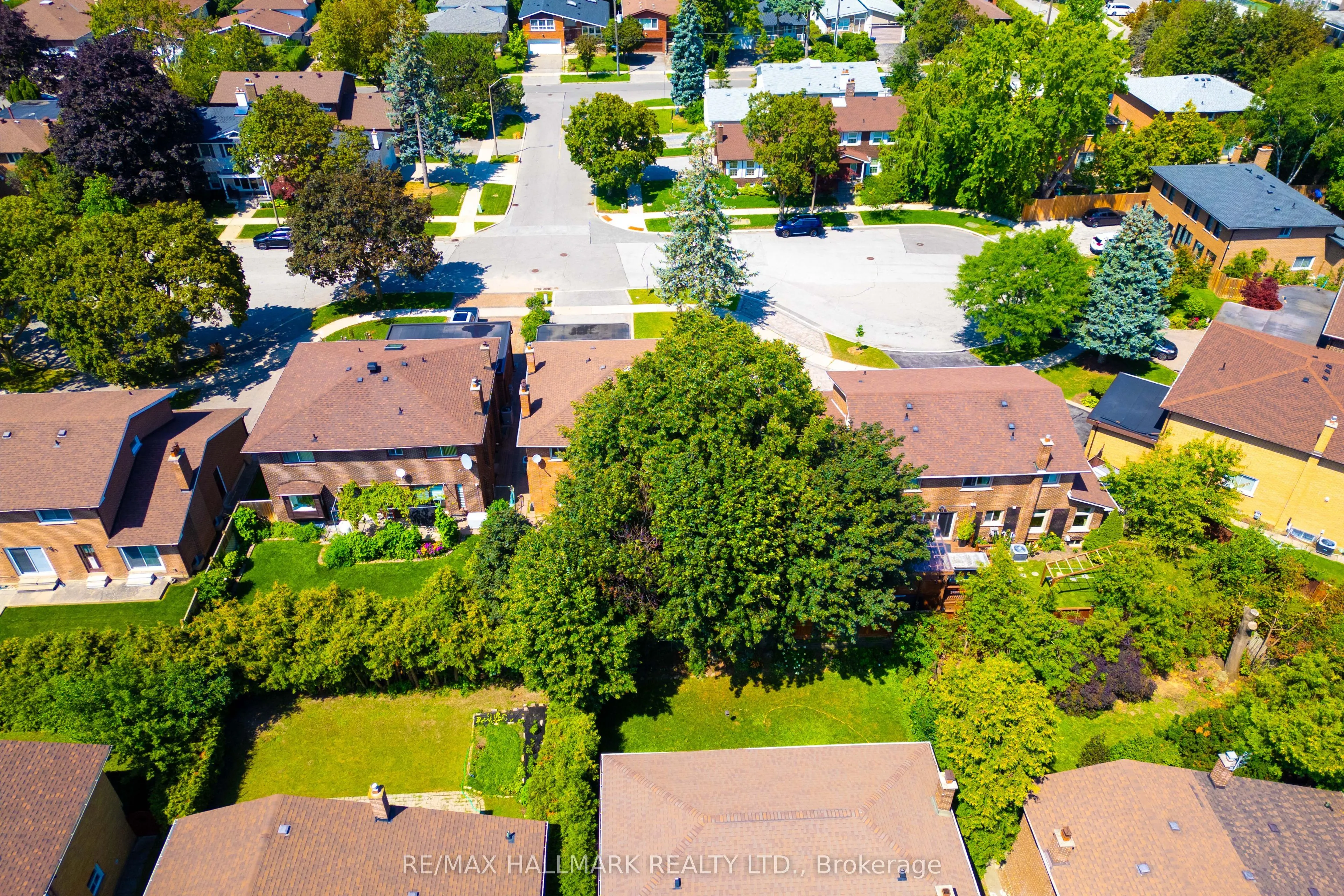 17 Twin Circle Court