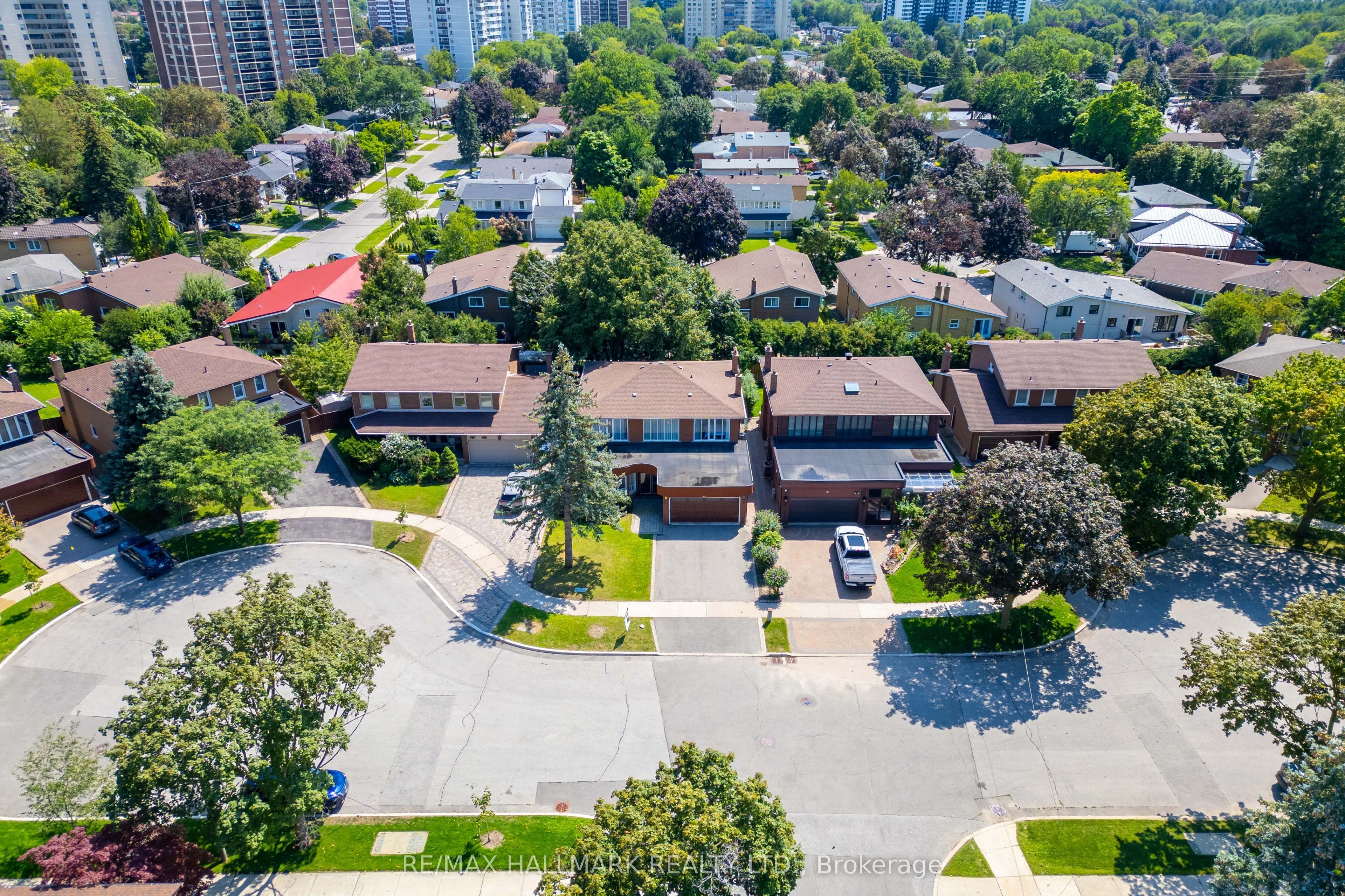 17 Twin Circle Court