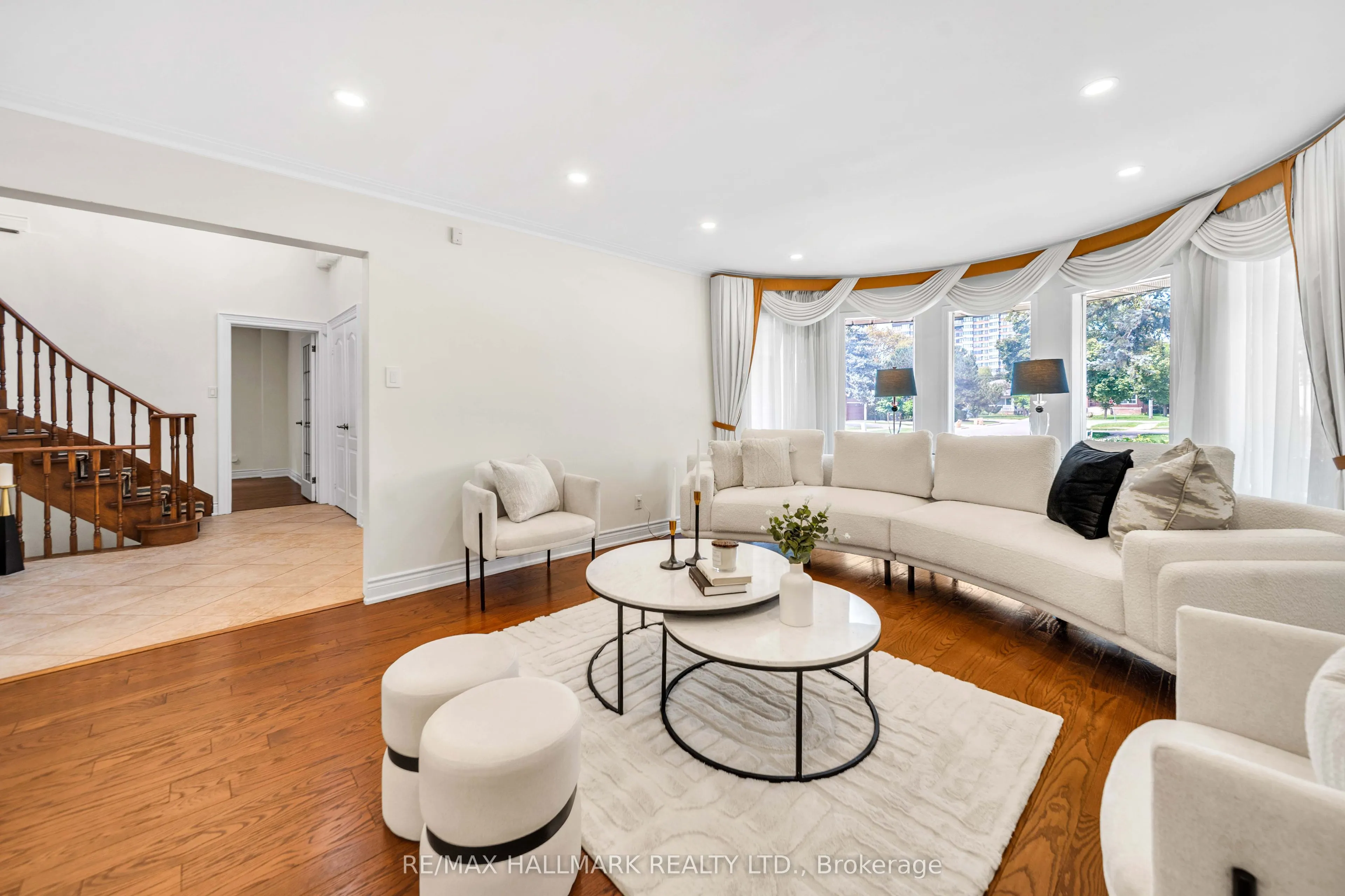17 Twin Circle Court