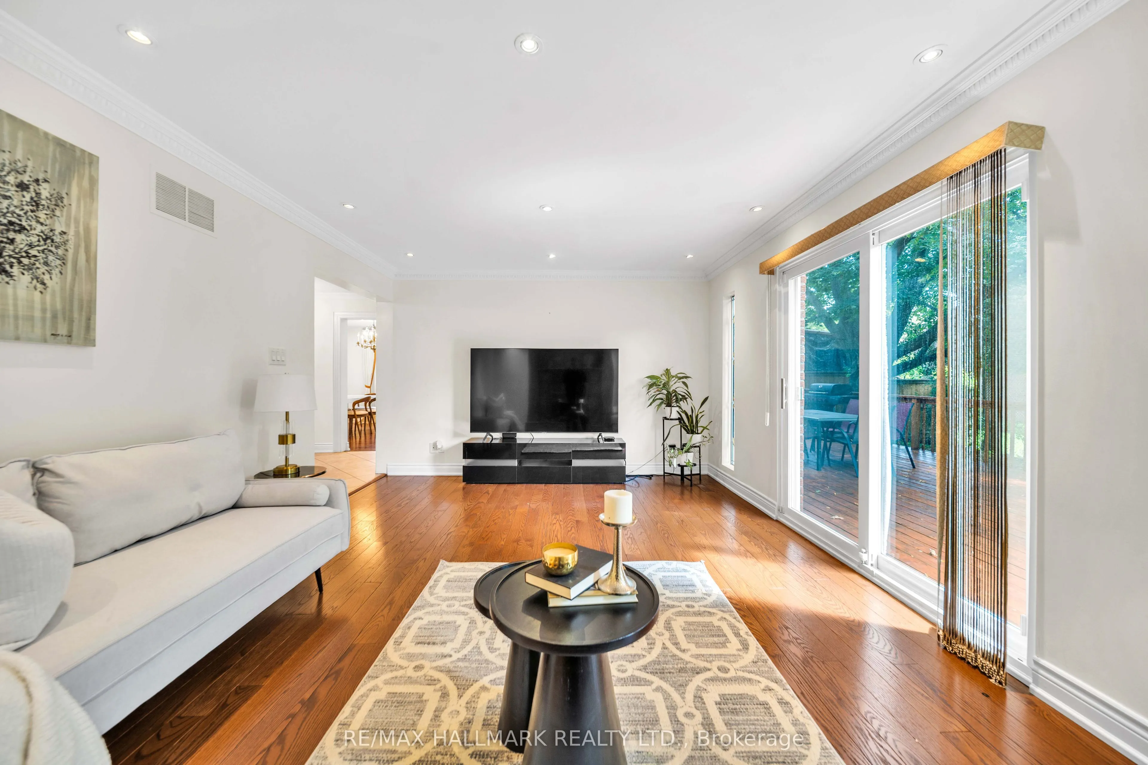 17 Twin Circle Court
