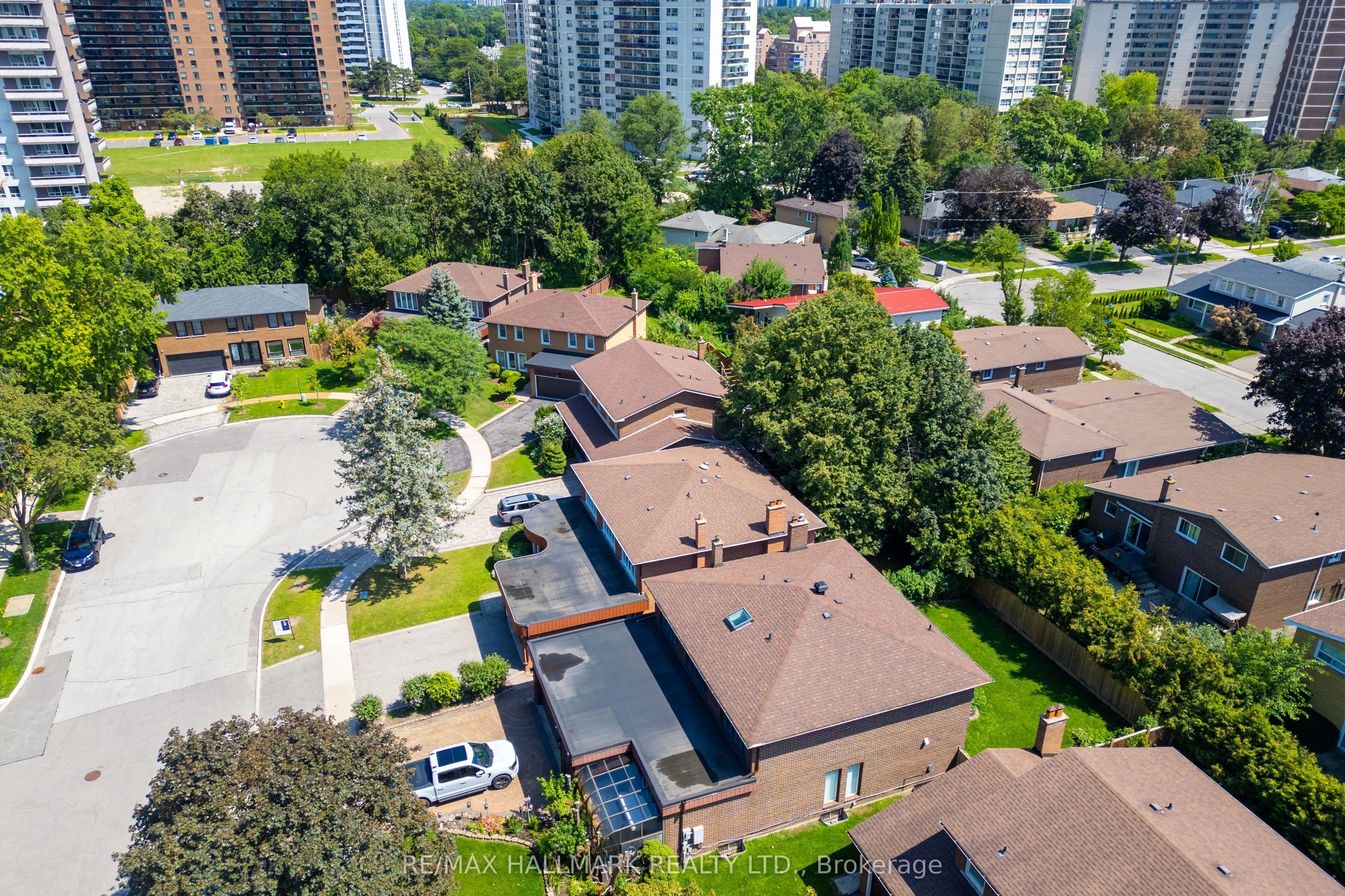 17 Twin Circle Court