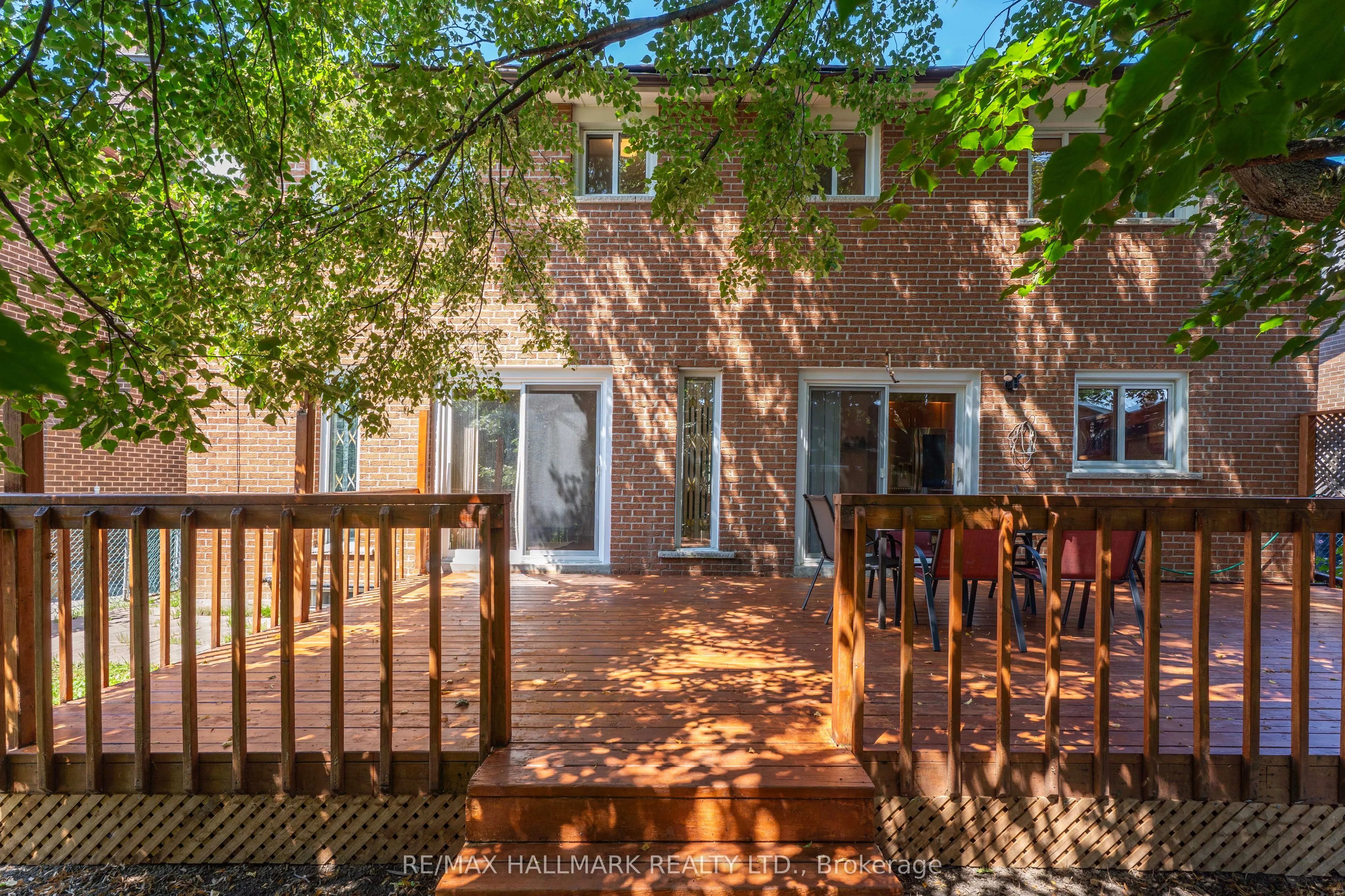 17 Twin Circle Court