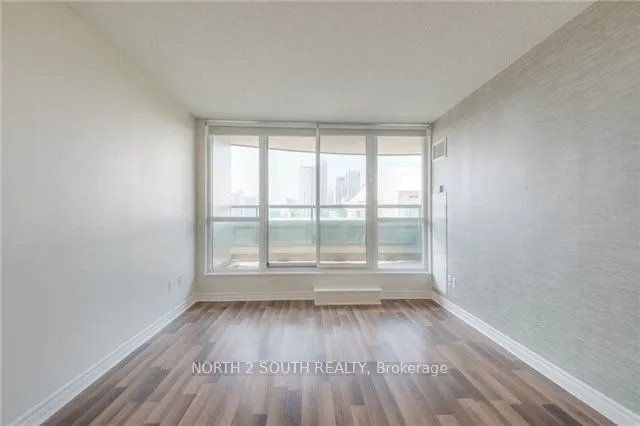 25 Lower Simcoe Street #712