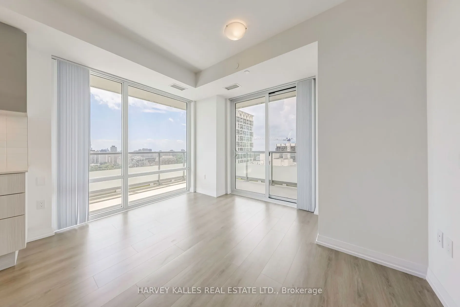 25 Holly Street #2209