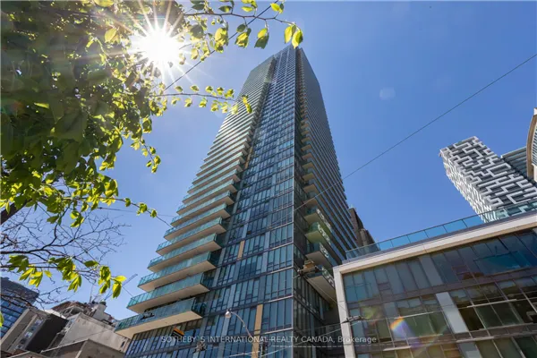 33 Lombard Street #2207