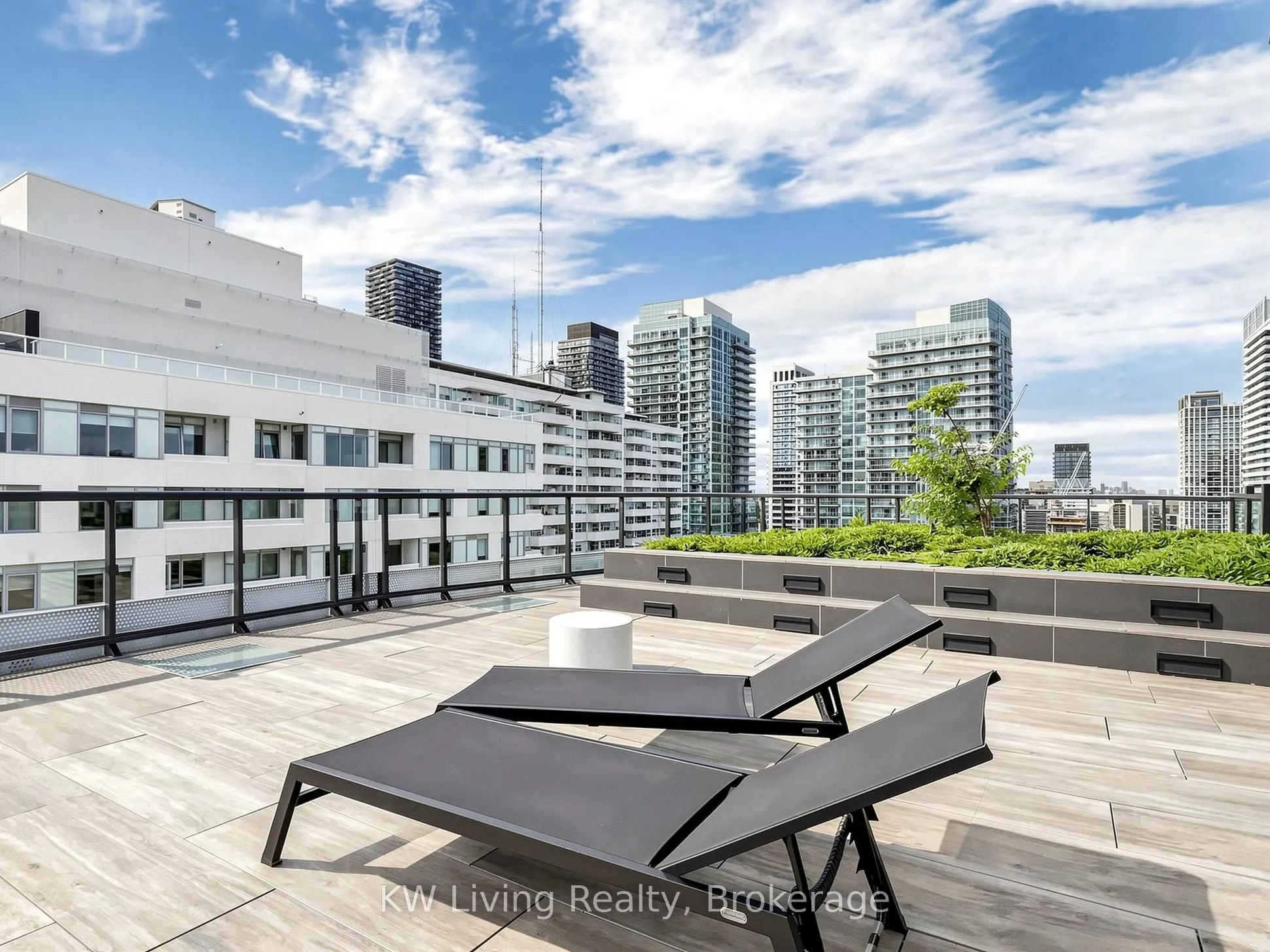 11 Lillian Street #406