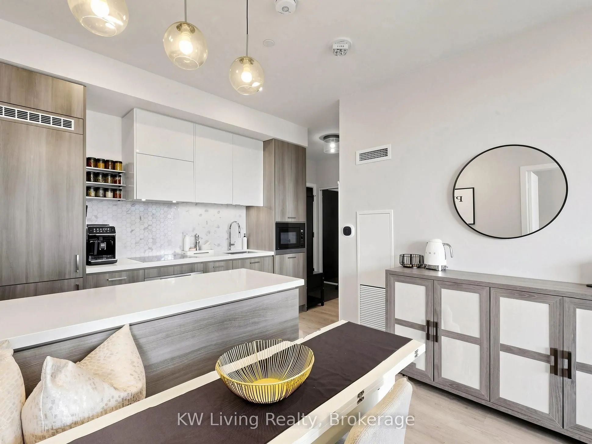 11 Lillian Street #406