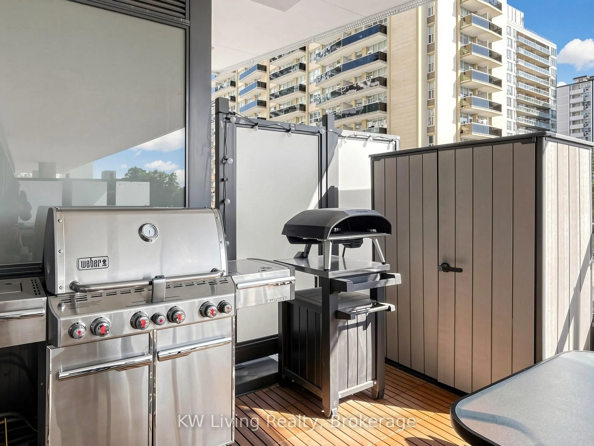 11 Lillian Street #406