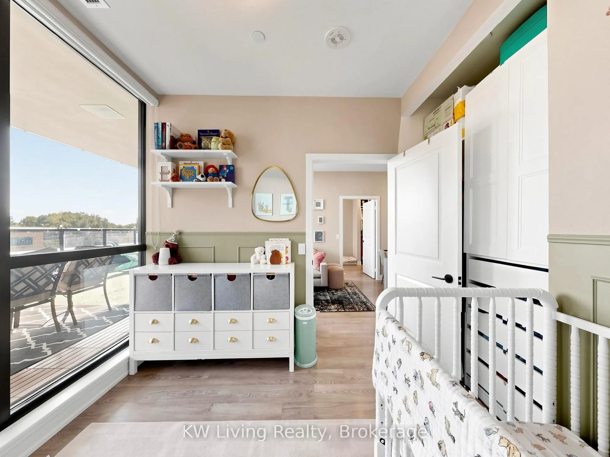 11 Lillian Street #406