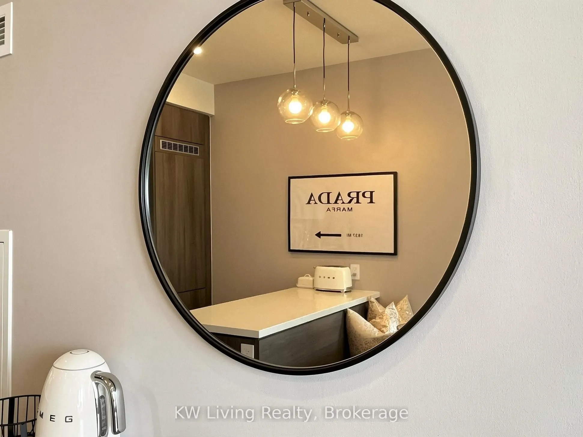 11 Lillian Street #406