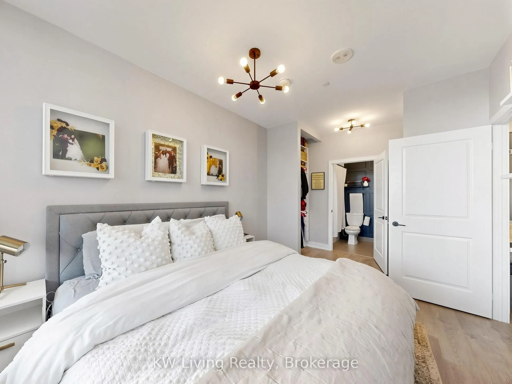 11 Lillian Street #406