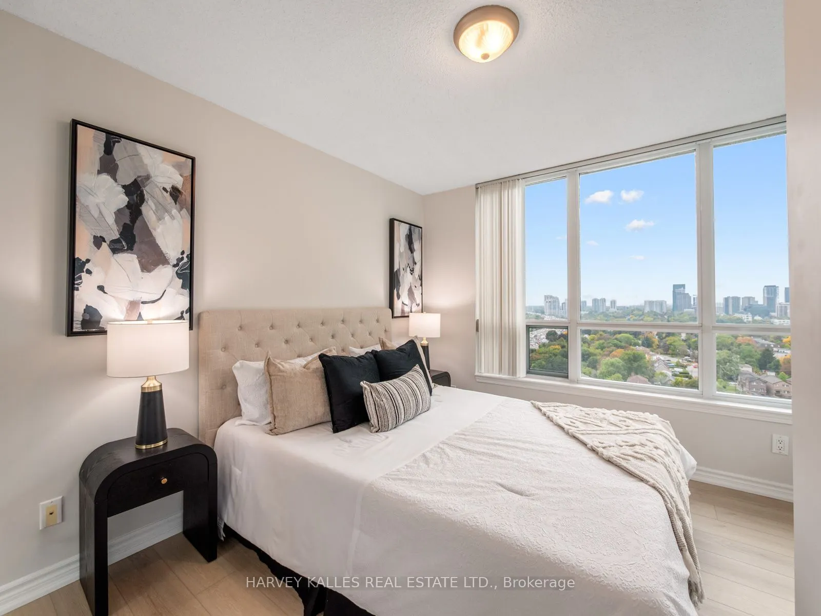 17 Barberry Place #1814