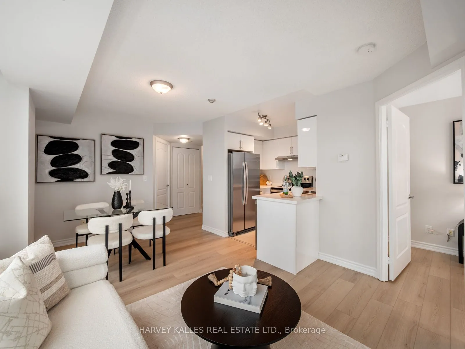 17 Barberry Place #1814