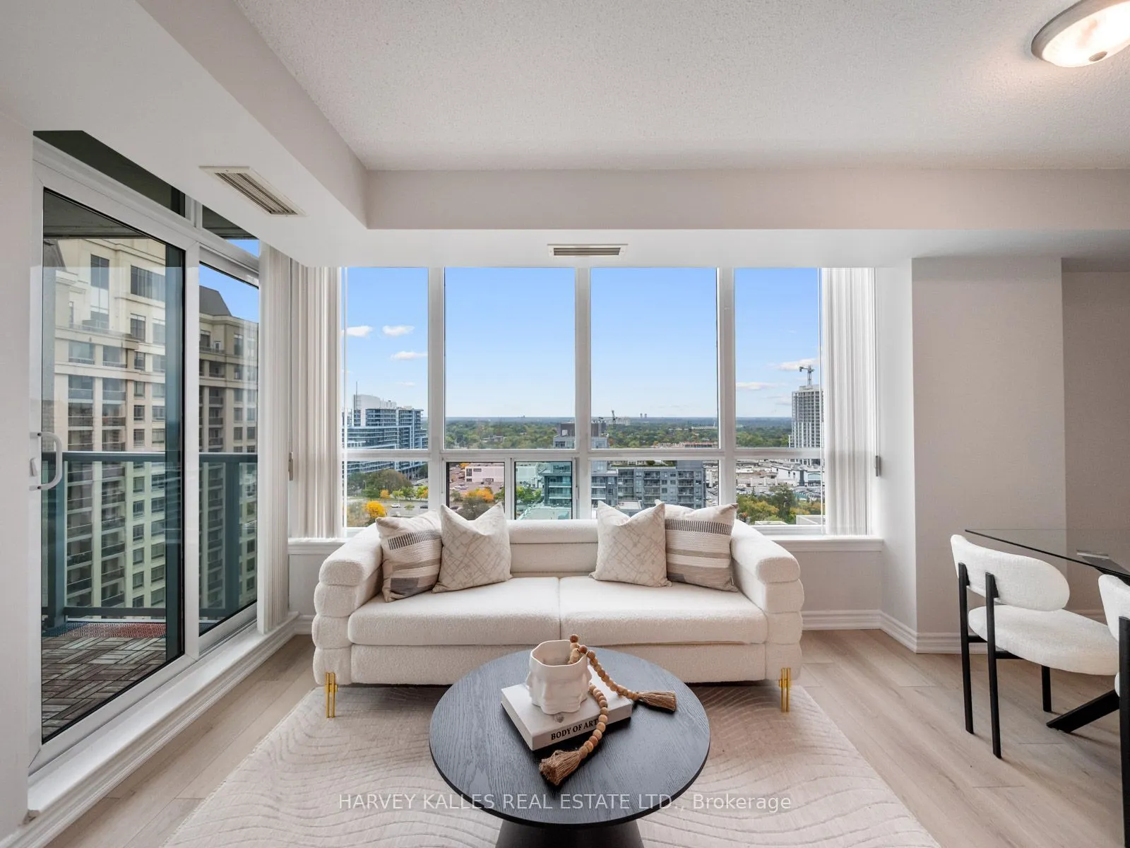 17 Barberry Place #1814