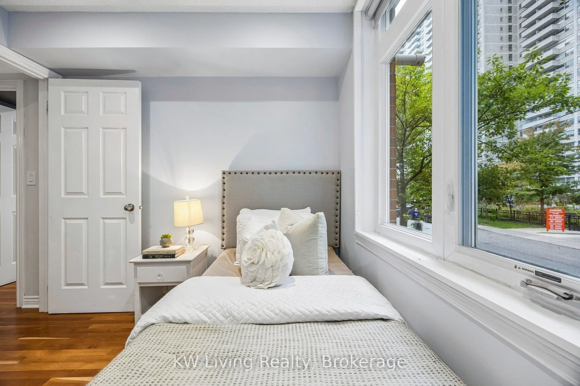 87 Lillian Street #3