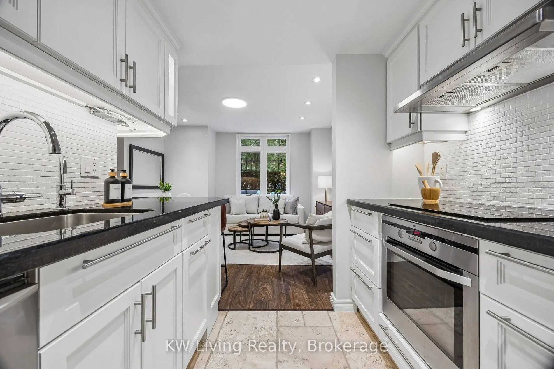 87 Lillian Street #3