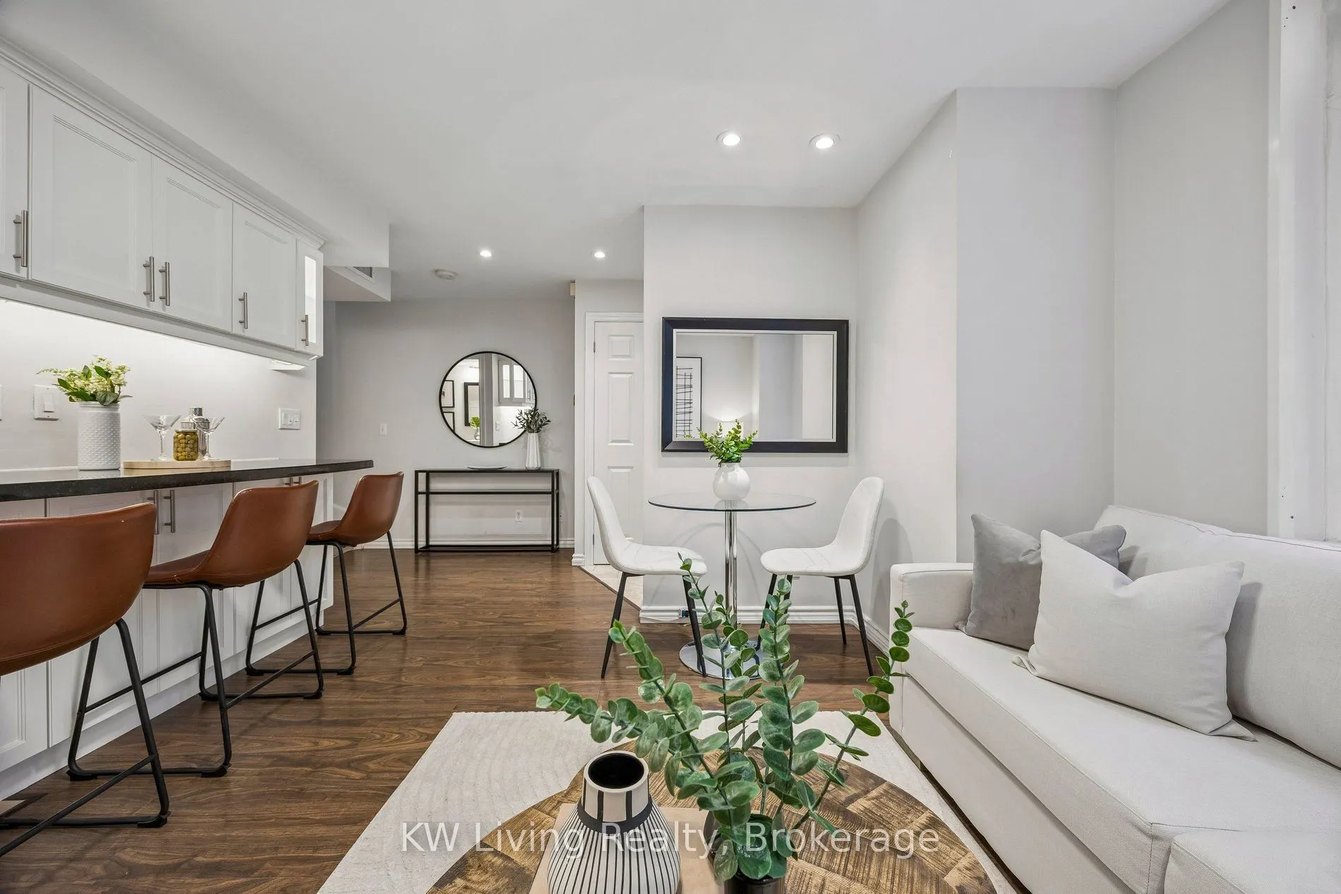 87 Lillian Street #3