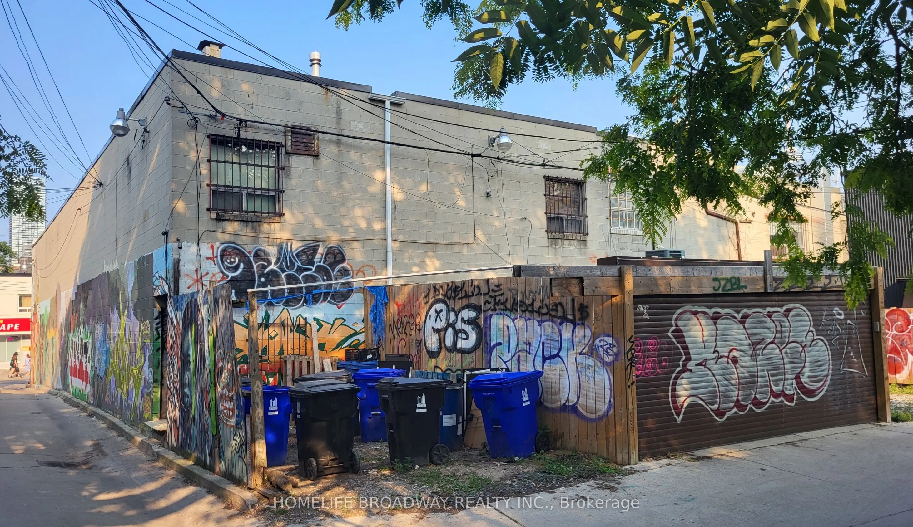 158 Augusta Avenue
