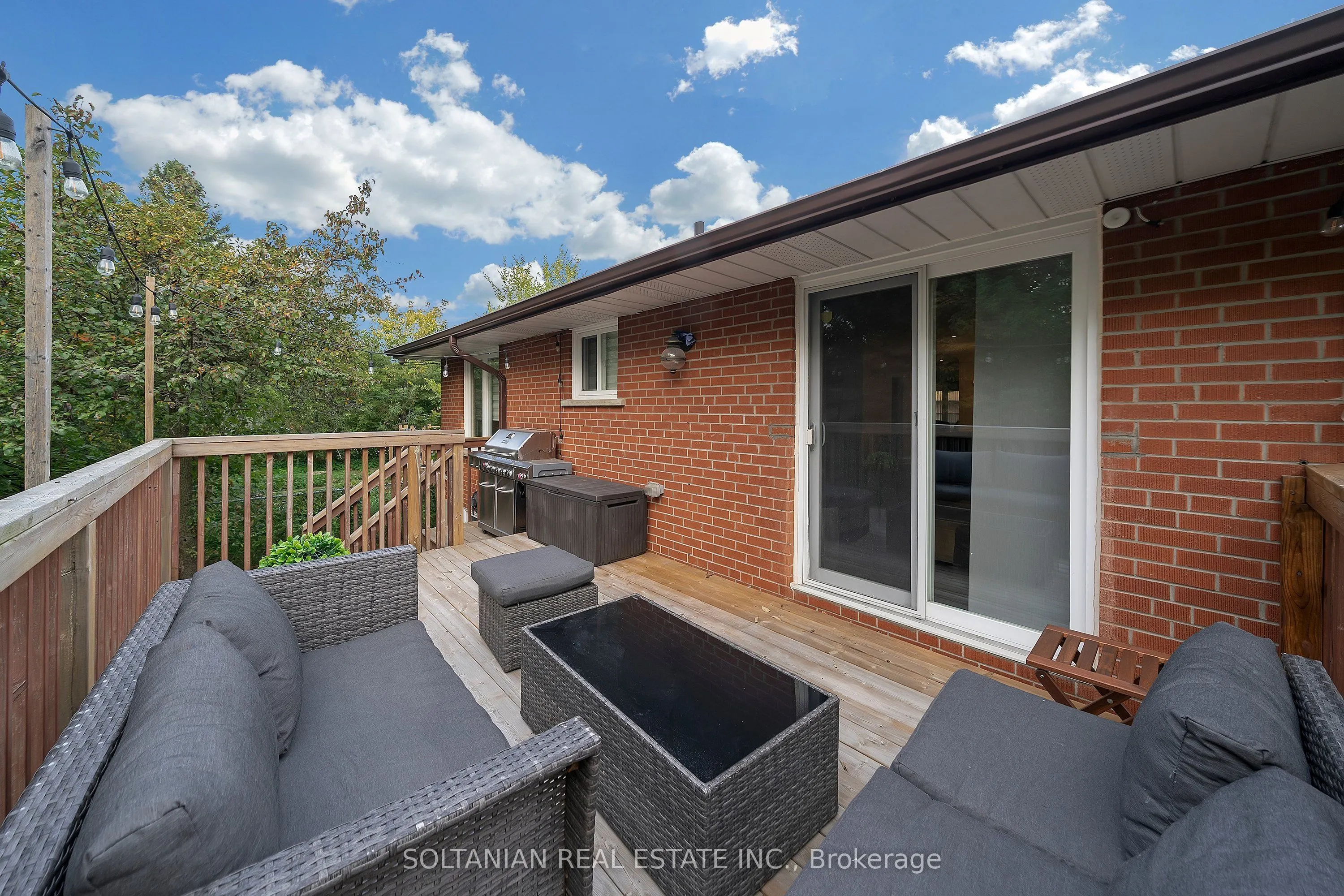 33 Madawaska Avenue
