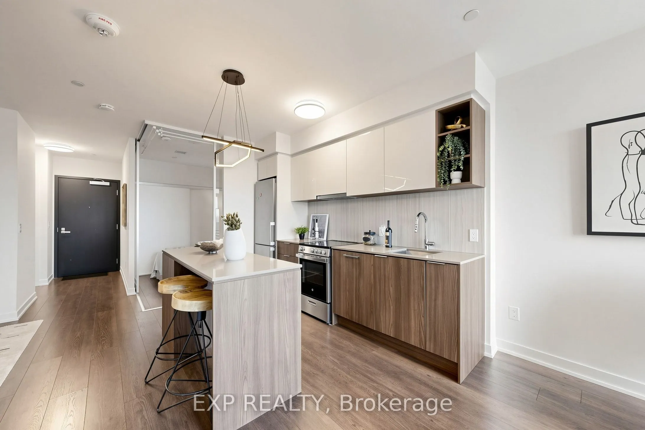 31 Tippett Road #611