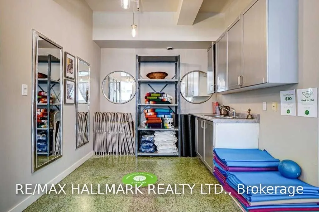 80 Sherbourne Street #106