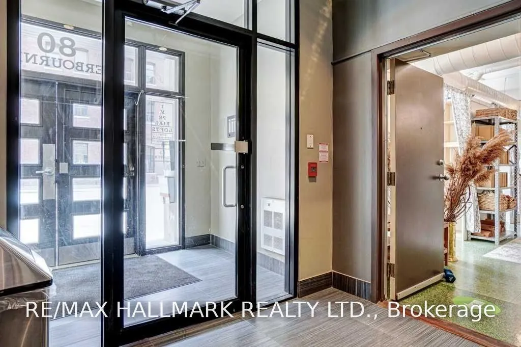 80 Sherbourne Street #106