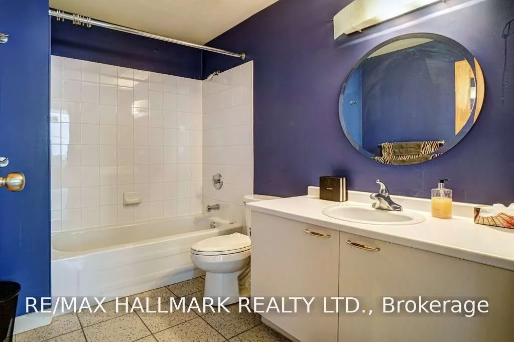80 Sherbourne Street #106